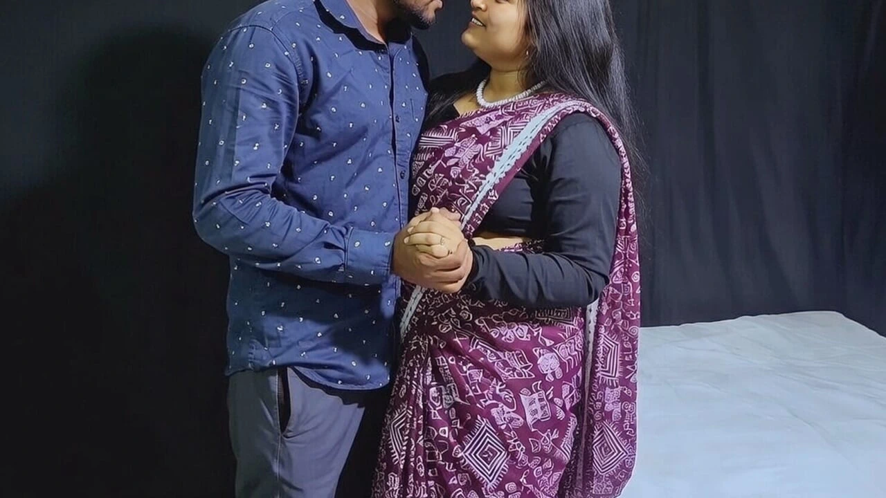 ANACREONTIC DESI WIFE HOT FOREPLAY AND SEX WITH THRIR BROTHER-IN-LAW